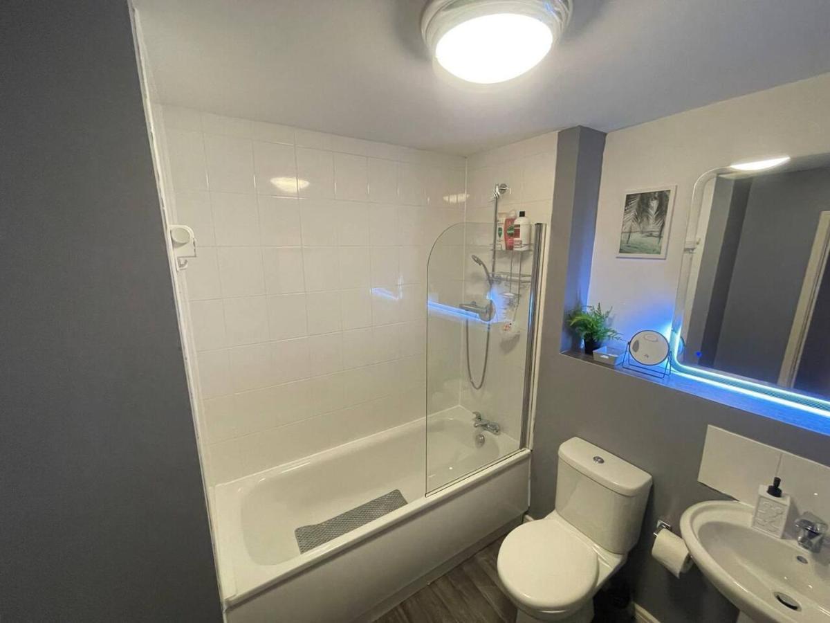 Cityfront Cosy Apt Near City Centre & Etihad Stadium, Free Parking Manchester Eksteriør bilde